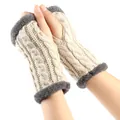 Mitaines épaisses en tricot torsadé avec bordure en fausse fourrure douce beige et gris - Taille unique / Beige Clair