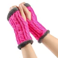 Mitaines en tricot torsadé rose chaud avec doublure en peluche grise et garniture - Taille unique / Rouge Fluorescent