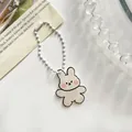Schattige witte acryl konijnen sleutelhanger met roze wangen en witte kralenketting - Wit Konijn