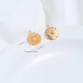 Gold-plated floral pendant with zirconia, 15.0mm x 12.6mm dimension - Layered Daisy Pendant (G991-4) / 1 Piece/Pack / 14K Gold