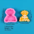 Detailed view of rose 'Love' silicone mold showing precise dimensions and product weight - Love Rose Style Pink (50-3765-A)