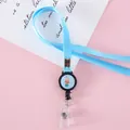 Cordón retráctil azul claro con carrete de tarjeta de cerdo de dibujos animados - Azul