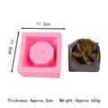 Vue détaillée du moule en silicone rose pour pots de succulentes avec dimensions et poids - Style Octogonal Géométrique (50-736-A) / Rose