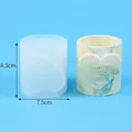 Détail du moule en silicone avec cœur pour bougies DIY, dimensions 8,3x7,5cm affichées. - Style de Tasse à Relief en Cœur (60-1292)