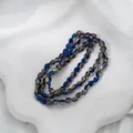 Nahaufnahme von schillernden, unregelmäßig facettierten Glasperlen für handgefertigten Schmuck - Irisierender Facettierter Stil (18#) / 90 Stück/Packung