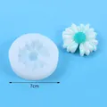 7cm diameter daisy flower silicone mold weighing approx 50g for DIY cake fondant candle - Daisy Shaped Mold (50-2649-D) / 7cm