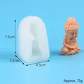 Moule en silicone Bouddha pour bougies DIY, hauteur 7,5 cm et poids fini de 75 g - Style Bouddha Assis (50-3389-D) / Blanc