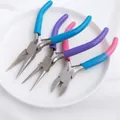 Detailopname van sieradentangenset met levendige kleurrijke ergonomische handgrepen voor - 3-Piece Pliers Set / Set