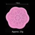 Pinkfarbene Silikonform mit Spitzenmuster für Schokolade und Fondant Tortendeko - Pflaumenblüten-Spitzenstil (50-1259) / Durchmesser 7.9cm / Rosa