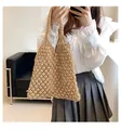 Bolso de playa de paja macramé beige hecho a mano con asas trenzadas para vacaciones - Caqui