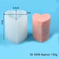 Afmetingen voor de hartvormige LOVE-siliconenmal en de afgewerkte roze kaars - Hart Stijl (50-3458-D)