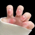 Elegante kurze quadratische künstliche Fingernägel mit pfirsichfarbenem Verlauf und Glanz - R800 Reine Pfirsich