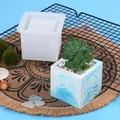 Moule en silicone pour pot de fleurs carré et pot en béton marbré bleu fini en détail - Carré blanc surélevé (60-1124-D)