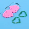 Heart shaped pink silicone mold with green barbed wire frames, approx 15g weight - Thorn Heart Style (50-3031-A) / 50-3031-A
