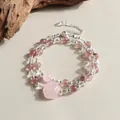 Bracelet double couche en quartz fraise avec un renard Kitsune sculpté en quartz rose. - Style Patte de Chat