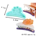 DIY flower hair clip silicone mold with measurement markings 4.1cm and 6.8cm - Flower Base (60-930)