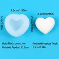 Dimensions du moule en silicone en forme de cœur pour bougies et savons DIY sur fond bleu - 50-3515-D
