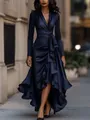 Elegante vestido de satén azul marino con cuello en V, manga larga y detalle de volantes - S / Estilo Irregular (744552) / Azul marino
