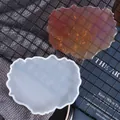 Dettaglio dello stampo in silicone per sottobicchieri in resina a forma di nuvola - Stile Onda Rosso-Marrone in Foglia d'Oro (60-266)