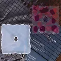 Dettaglio dello stampo in silicone a onde irregolari per sottobicchieri in resina - Stile Onda Nuvola Irregolare (60-257)