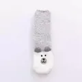 Gemütliche dicke graue Korallenvlies-Wintersocken mit süßem weißem Cartoon-Bärengesicht - Glücksbär / Erwachsenenstil (Dreieckige Box) / Off-White