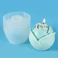 Molde de silicona rosa mostrado con variante de vela en forma de flor azul claro - Molde de Flor de Rosa Grande (60-963)