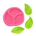 Vista detallada de molde de silicona con tres patrones de hojas para decoración de pasteles - Combo de Triple Hoja (50-1093-A)