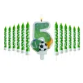 Set de velas de cumpleaños de fútbol número 5 con 12 velas de lápiz verdes a juego - Set Número 5 Fútbol
