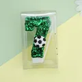 Vela de cumpleaños fútbol número 7 con purpurina verde en caja para decoración de tarta - Tema de Fútbol (Número 7)