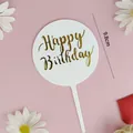 Elegante adorno redondo de plástico blanco para tarta con letras doradas de Happy Birthday - Topper Redondo / Blanco