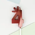 Vela de cumpleaños número 4 rojo metálico con corona decorativa y base de palo - Corona Número 4 / Paquete Individual / Rojo