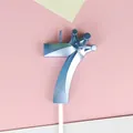 Elegante vela de cumpleaños número 7 azul metálico con corona para fiesta - 7 / 1 Pieza / Azul