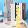 Moule en silicone minimaliste pour bougie géométrique irrégulière longue en jaune vif - Forme Géométrique Irrégulière (60-998) / 60-998