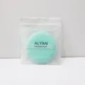 ALYAN mint green round makeup powder puff in a translucent protective zipper storage bag - Single Frosted Bag / Green