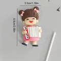 Topper per torta ragazza in PVC morbido con fisarmonica, figura decorativa da 6,5 cm - Ragazza con fisarmonica
