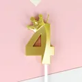 Vela de cumpleaños número 4 dorada metalizada con mini corona en palito blanco - 4 / 1 Pieza / Dorado