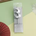 Vela de cumpleaños número 3 plateada facetada en una caja de regalo transparente - Estilo 3 / Plateado