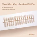 Nahaufnahme von nudefarbenen Press-on-Nägeln mit Schmetterlings- und Perlenakzenten - 30er Pack / Nude Verlauf Schmetterling Stil (SD286-T)