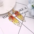 Elegante Ohrringe mit Schmetterlingsflügel-Verlauf, Goldfolie und Filigranhaken - Goldfolie - Orange