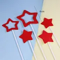 Décorations de gâteau en forme d'étoile rouge de 6 cm pour les fêtes d'anniversaire - Pack de 5 / Rouge