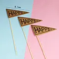 Kraft papieren taarttoppers met HAPPY tekst op houten stokjes, breedte van 8,1 cm. - Driehoek Verjaardag Stijl / 3 stuks