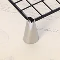 Professionelle Edelstahl Spritztülle für Tortendekoration mit speziellem gezacktem Rand Design - Sägezahnform (40-10)