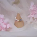 Elegant handmade vintage ring with natural freshwater pearls and moonstone detail - Single Piece (Elastic) / Moonstone Style