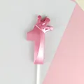 Vela de cumpleaños número 1 en rosa metálico brillante con corona para decoración de fiestas - 1 / 1 Pieza / Rosa