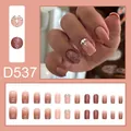 Set d'ongles à presser dégradé rose de style français avec strass et paillettes D537 - Style Carré Court Diamant Pailleté Dégradé Rose Nude (D537) / 24 Pièces/Ensemble