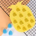 Premium yellow silicone pineapple-shaped ice cube tray for baby food and whiskey drinks - Pineapple / 12 Grids / Bright yellow