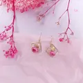 Boucles d'oreilles élégantes en résine avec fleurs séchées roses et cadre doré chic. - 1# Rhombe Feuille d'Or Fleur Séchée Rose Crochet