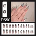 Faux ongles French en tweed avec nœud 3D et breloques ours forme cercueil long - Style Ours Nœud Papillon Motif Tweed Noir Blanc (D550) / 24 Pièces/Ensemble