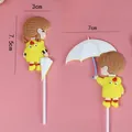 Topper per torta coppia carina in impermeabili a pulcino giallo per decorazioni da festa - Coppia in Impermeabile Con Ombrello / Un paio