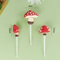 Adornos de setas rojas para tartas de 2,8 cm a 4 cm para variadas decoraciones. - Seta Roja de Caucho Suave / Juego de 3